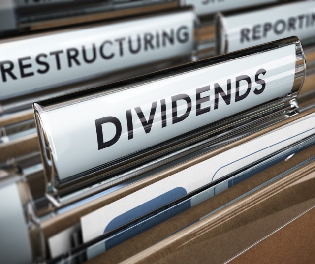 Dividendai investuotojams. Su dividendais ar be dividendų?